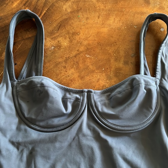 Skims One piece bathing suit - Picture 6 of 8